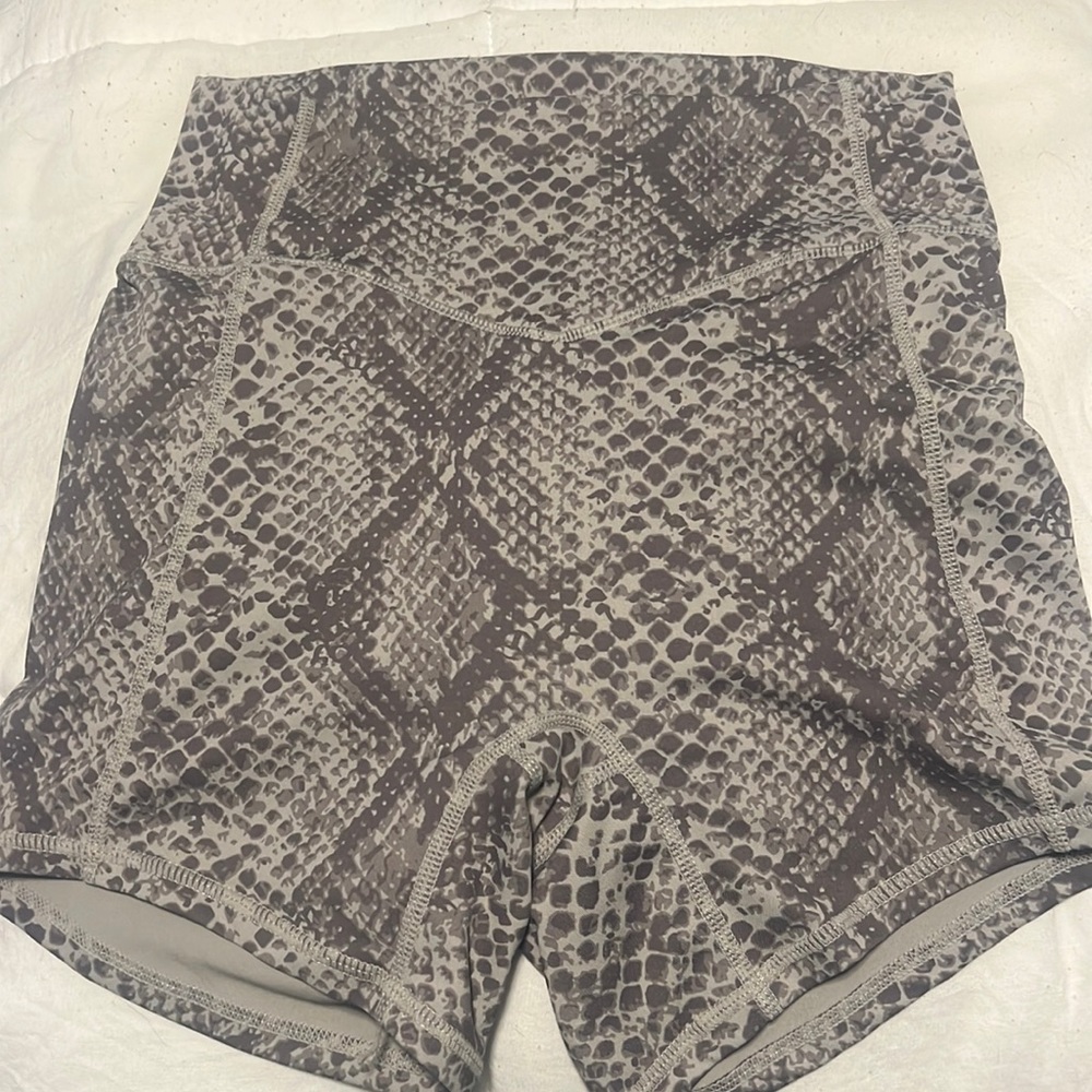 Balance athletica shorts